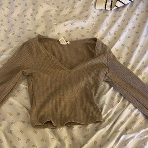 Bozzolo Beige Ribbed Long Sleeve V-Neck Top